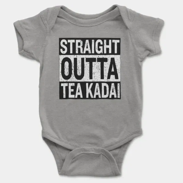 Straight Outta Tea Kadai Short Sleeve Baby Onesie in Heather Color